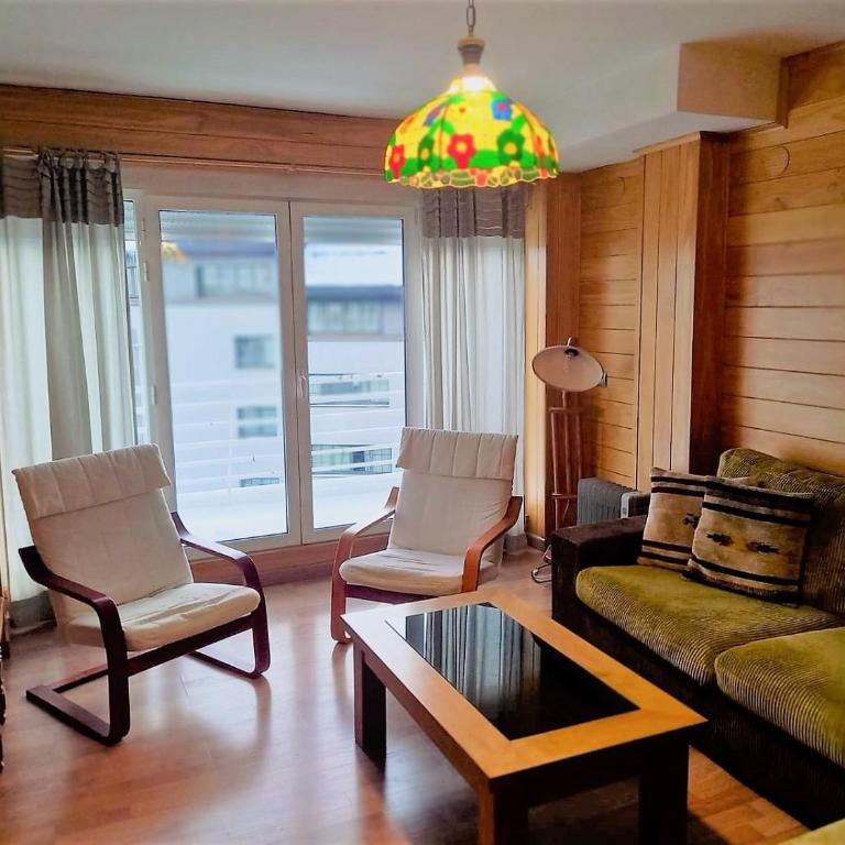 TODOSIERRANEVADA ZONA BAJA - MONTBLANC VISTAS A LA MONTANA - Junto a los Telecabinas - Apartamento de 2 dormitorios - 3