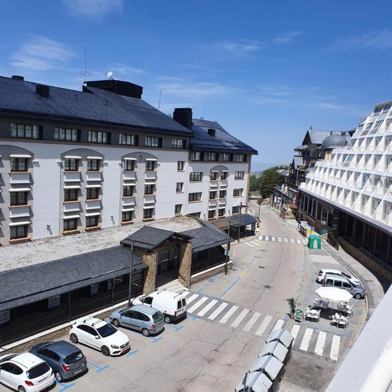 TODOSIERRANEVADA ZONA BAJA - MONTBLANC VISTAS A LA MONTANA - Junto a los Telecabinas - Apartamento de 2 dormitorios - 23