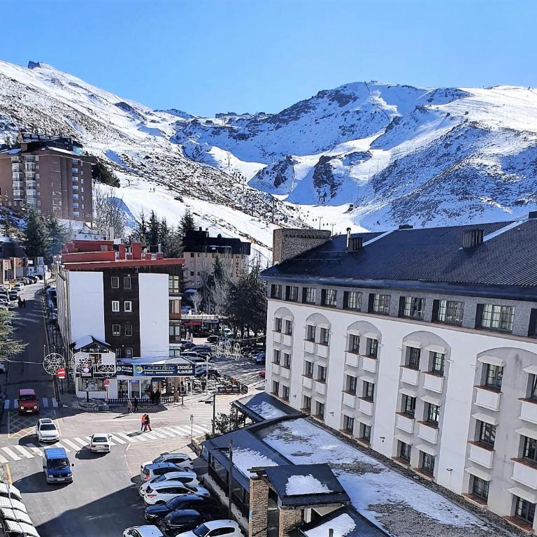 TODOSIERRANEVADA ZONA BAJA - MONTBLANC VISTAS A LA MONTANA - Junto a los Telecabinas - Apartamento de 1 dormitorio - 1