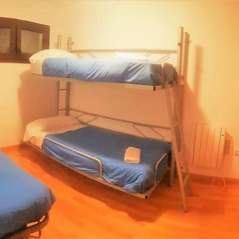 TODOSIERRANEVADA ZONA BAJA - MONTBLANC VISTAS A LA MONTANA - Junto a los Telecabinas - Apartamento Superior de 2 dormitorios - 4
