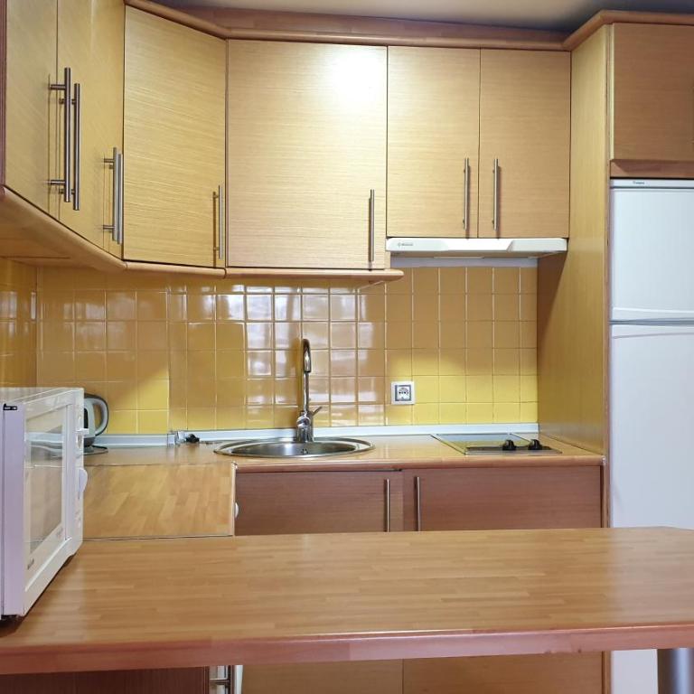TODOSIERRANEVADA ZONA BAJA - MONTBLANC VISTAS A LA MONTANA - Junto a los Telecabinas - Apartamento Superior de 2 dormitorios - 27