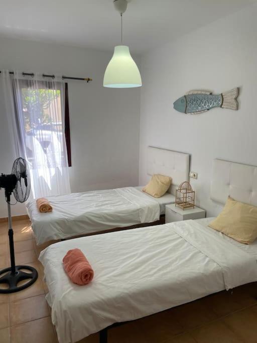 Corralejo, Relaxing villa , private pool , Wi-Fi - Three-Bedroom House - 6