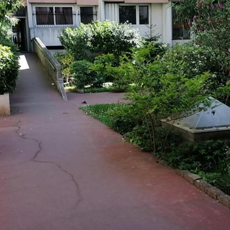 Grand studio Canal St Martin Paris 1 lit double 1pièce - Appartement 1 Chambre - 4