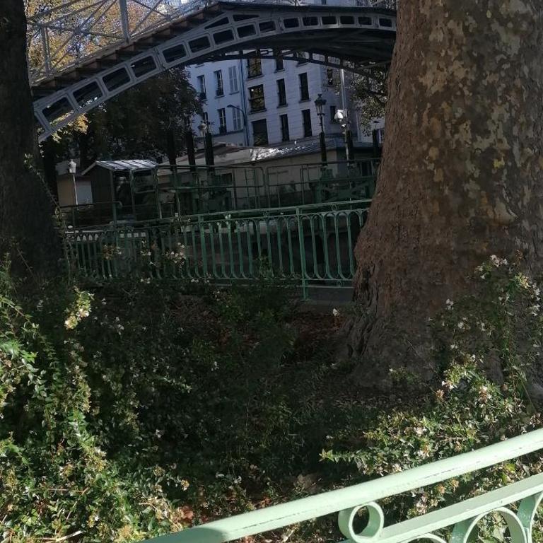 Grand studio Canal St Martin Paris 1 lit double 1pièce - Appartement 1 Chambre - 9