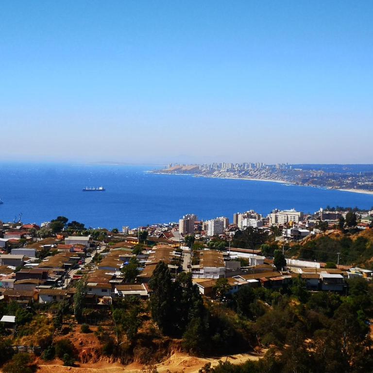 Depto Valparaíso con Vista al Mar y a la Bahía de Valparaíso - Three-Bedroom Apartment - 10
