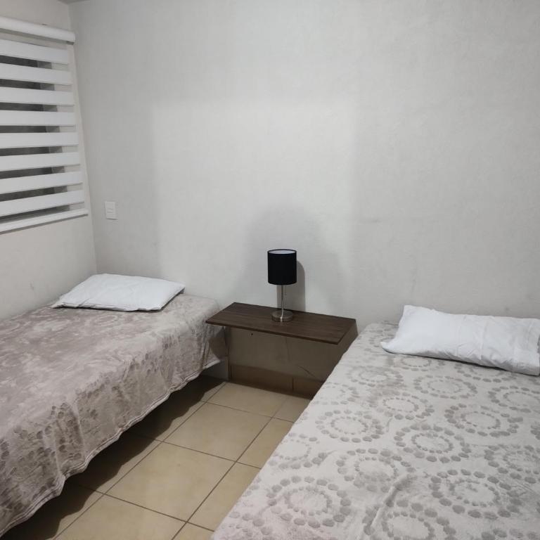 Excelente Departamento céntrico. - Three-Bedroom Apartment - 11