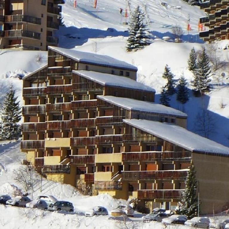 Studio cabine spacieux à 250m des pistes, 4 couchages, parking gratuit - Auris en Oisans - FR-1-297-248 - Appartamento - 9