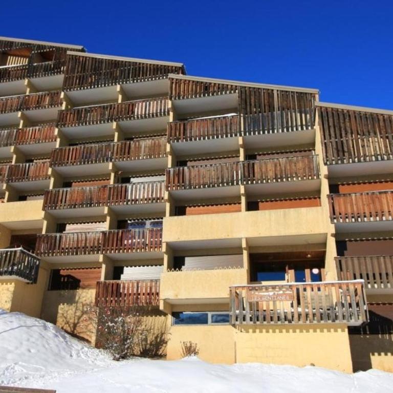 Studio cabine spacieux à 250m des pistes, 4 couchages, parking gratuit - Auris en Oisans - FR-1-297-248 - Appartamento - 10