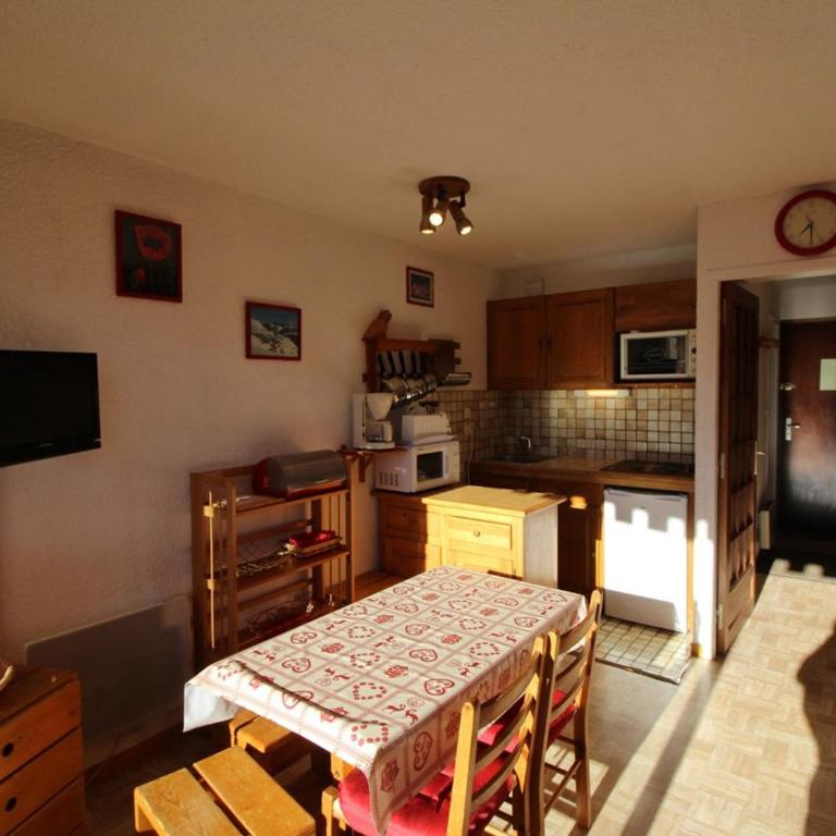 Studio cabine 4 pers, pied des pistes, vue sud - FR-1-297-275 - Apartment - 4