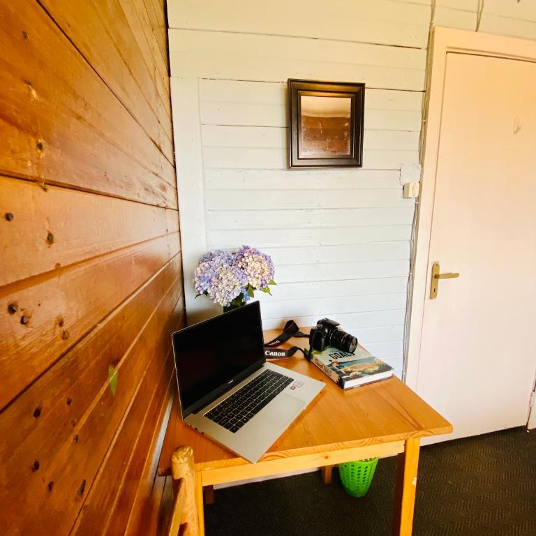La Guapa Hostel - Double Room with Shared Bathroom - 5
