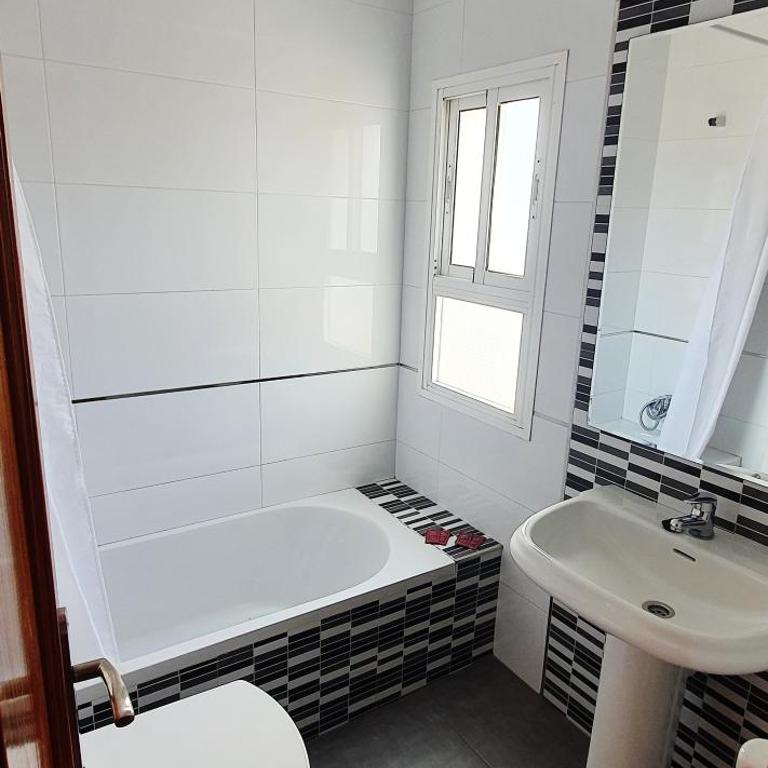 Hostales Juan de Austria I & II - Habitación Doble Estándar - 2 camas - 4