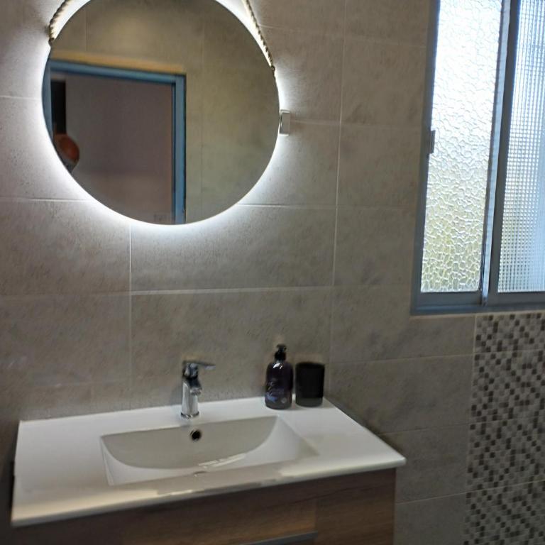 VIVIENDA RURAL HUERTA DEl MEDIO - Four-Bedroom House - 56