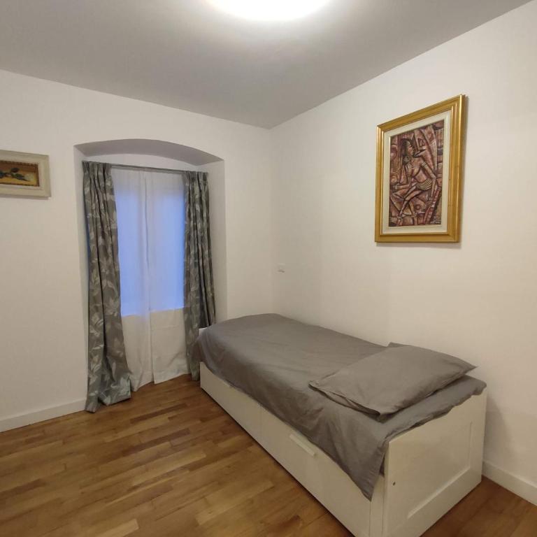Casa Renova, intero appartamento, 2 camere, max 4 ospiti, Trieste zona storica - Appartamento con 1 Camera da Letto - 42