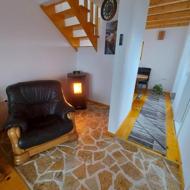 Mountain House AMI - Two-Bedroom House - 24