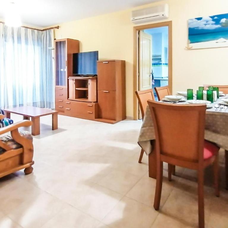 Beautiful Apartment In Oropesa Del Mar With Wifi - Apartamento de 2 dormitorios - 3