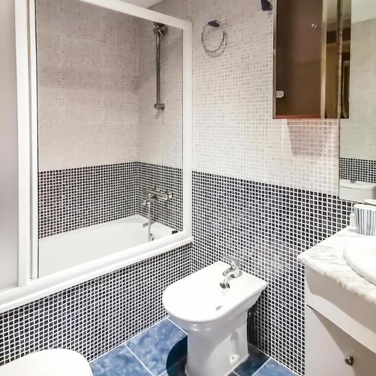 Beautiful Apartment In Oropesa Del Mar With Wifi - Apartamento de 2 dormitorios - 10