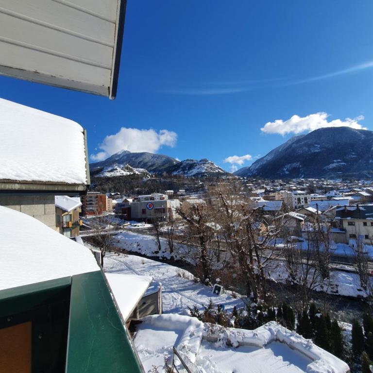 Au Pré du Moulin - CENTRE VILLE AVEC BALCON ET PARKING - Appartement avec Vue sur la Montagne - 30