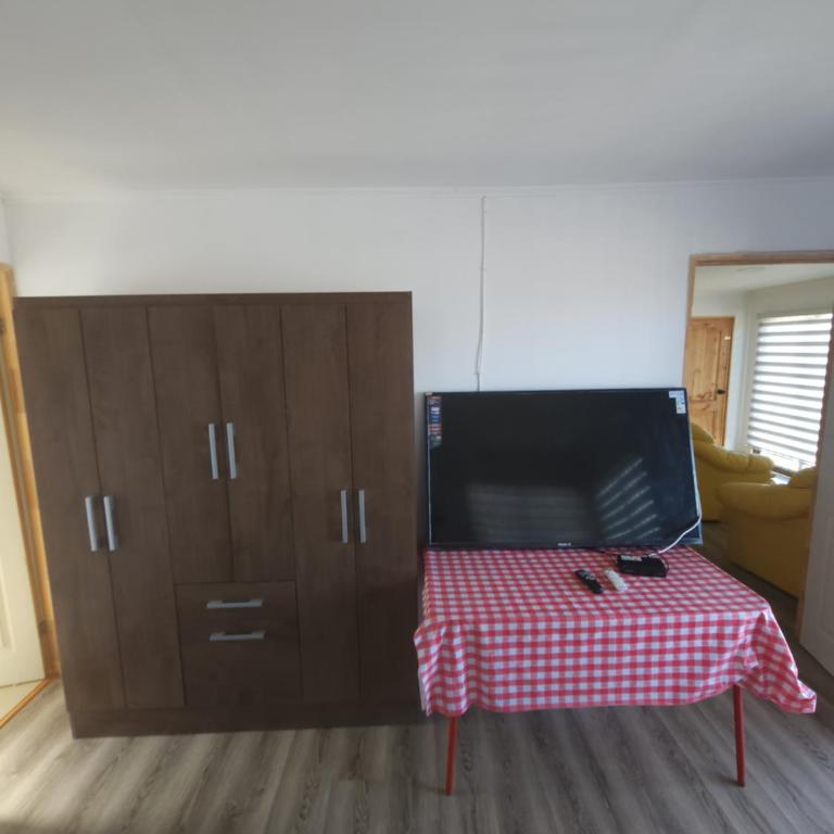 Casa amplia y acogedora - Three-Bedroom House - 2