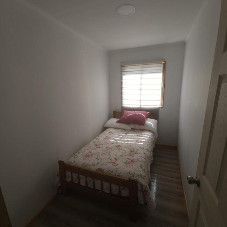 Casa amplia y acogedora - Three-Bedroom House - 8