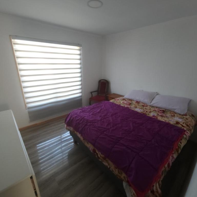 Casa amplia y acogedora - Three-Bedroom House - 9