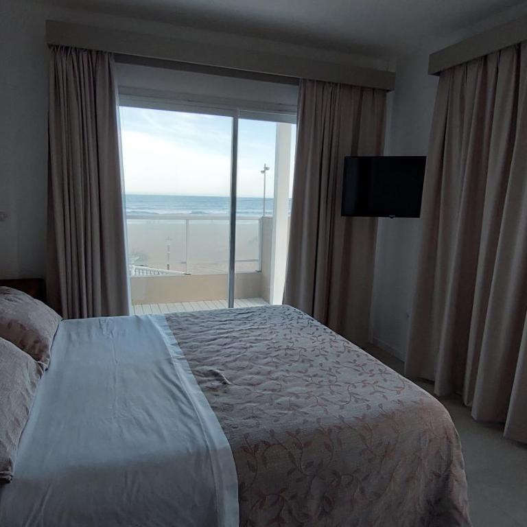 Los Tritones Apart Hotel - Apartment with Balcony - 3