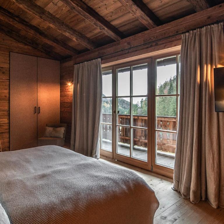 ChaletWK - Luxury old wood mountain chalet in a sunny secluded location with gym, sauna & whirlpool - Villa Deluxe - 13