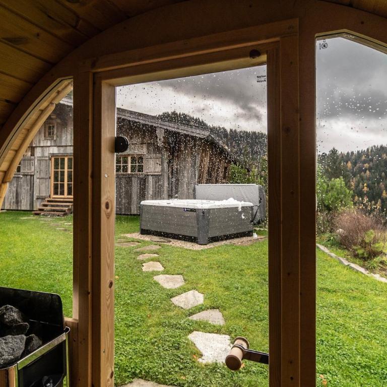 ChaletWK - Luxury old wood mountain chalet in a sunny secluded location with gym, sauna & whirlpool - Villa Deluxe - 31