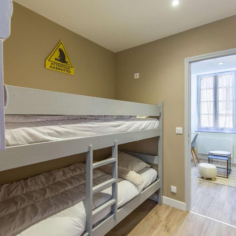 Appartement T2 central à Cauterets, 2-4 pers, skis à 600m, entièrement équipé - FR-1-401-252 - Apartment - 10