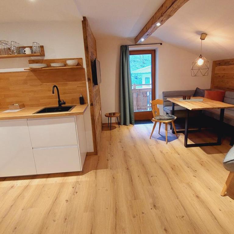 Alpenchalet Almrose - Apartment mit 1 Schlafzimmer - 5