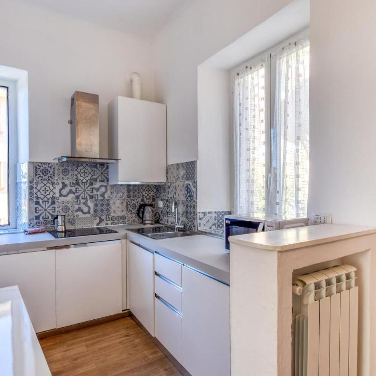 1 Bedroom Stunning Apartment In Varazze - One-Bedroom Apartment - 9