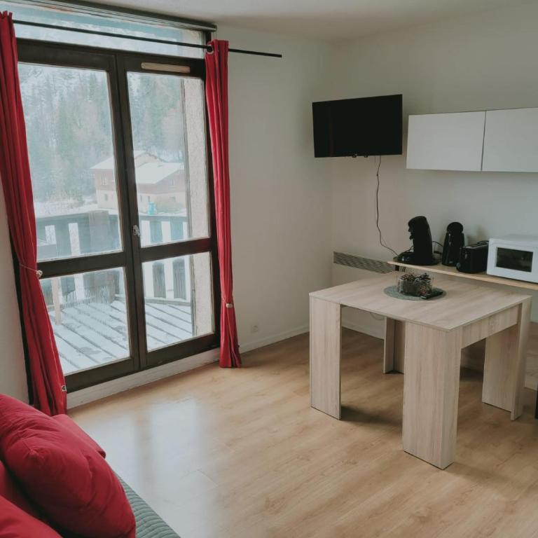Jolies Appartement 6 couchages a praloup 1600 avec balcons - Appartement avec Vue sur la Montagne - 1