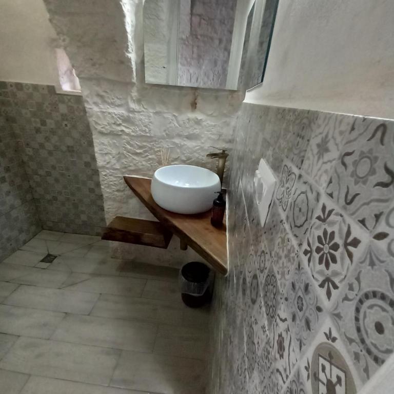 Giaster - Camera Matrimoniale con Bagno Privato - 8