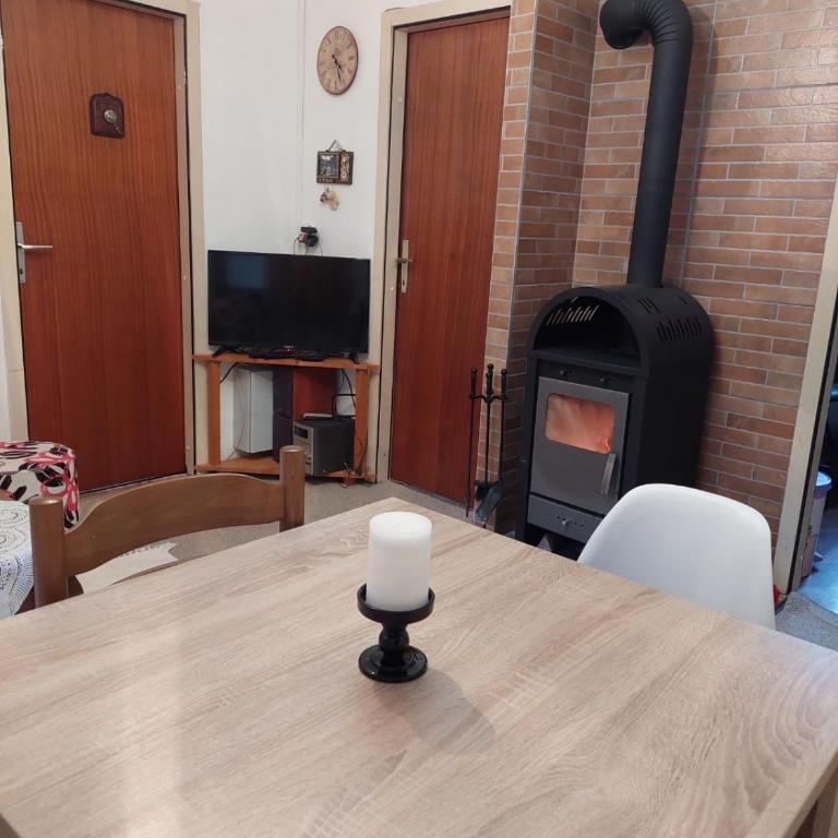 Planinska kućica - Three-Bedroom Apartment - 5