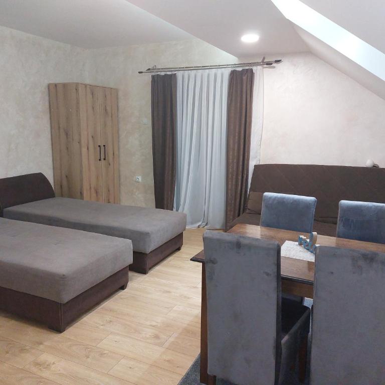 Apartments Vila Djurdja - Apartment with Terrace - 2