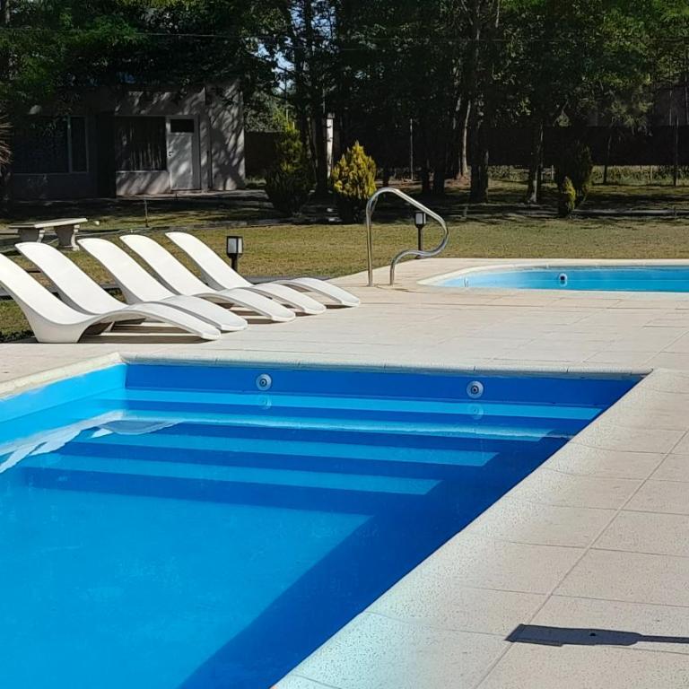 Cabañas La Deseada (Ranchos, Buenos Aires) - Habitación Doble con vistas al parque - 1