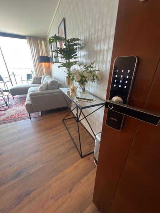Luxury apartment 33th floor luxury district - Apartamento de 1 dormitorio - 54