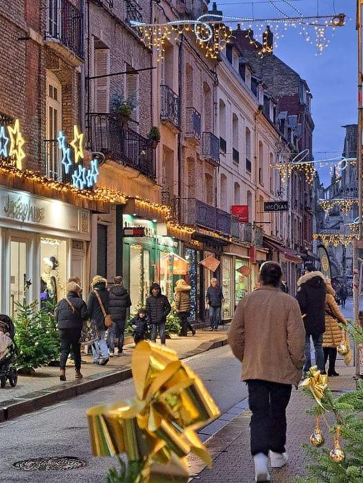 QUAI 65 , 3 pièces sur le port, à 250 m de la rue piétonne et de la mer - Appartement - 23