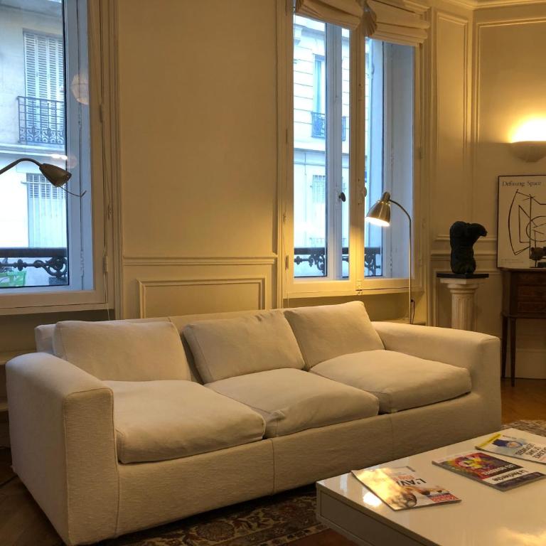 Cosy 2 room 50m2 Parisian classic flat - Passy, 16th arrondissement, near Eiffel Tower - Appartement - Rez-de-Chaussée - 5