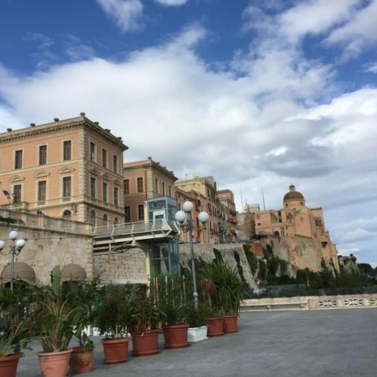 Appartamento Celeste Cagliari - Appartamento con 1 Camera da Letto - 11