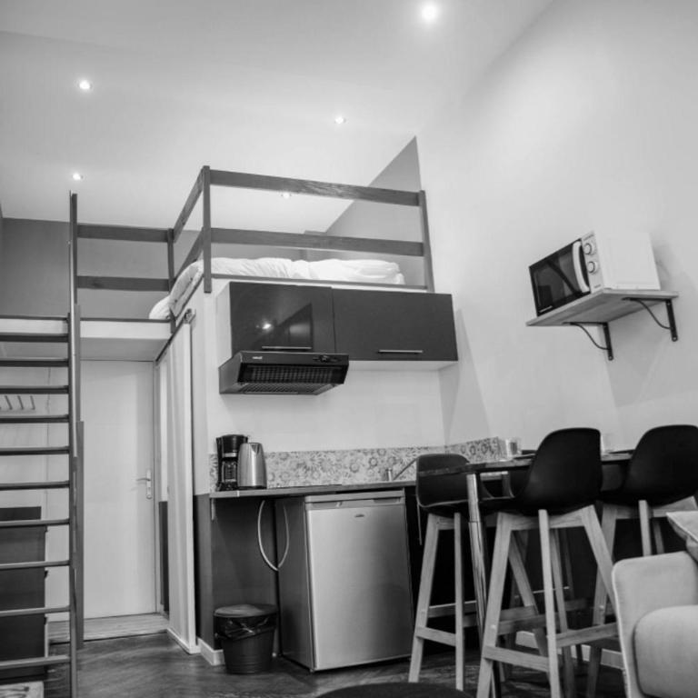 Centre/Place Jaurès * Studios MyCityHome * Mezzanine - Studio - 13