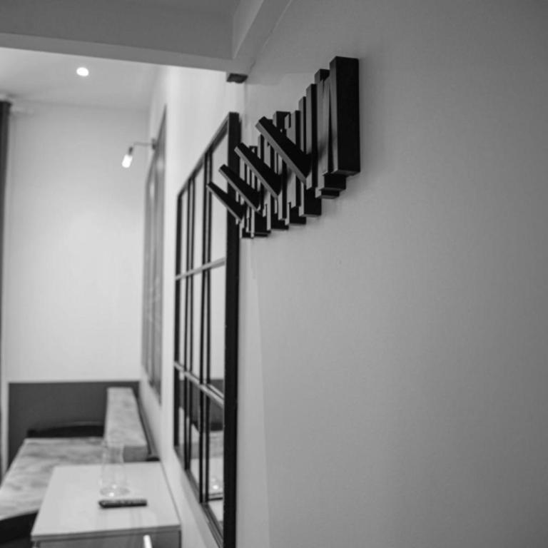 Centre/Place Jaurès * Studios MyCityHome * Mezzanine - Studio - 12
