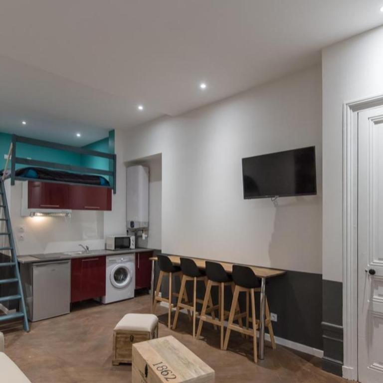 Centre/Place Jaurès * Studios MyCityHome * Mezzanine - Studio - 10