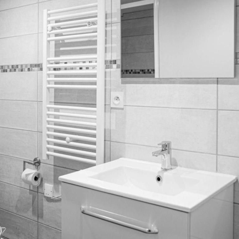 Centre/Place Jaurès * Studios MyCityHome * Mezzanine - Studio - 10