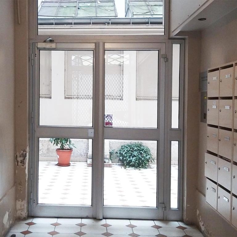 HAUSSMANN ESPACE - One-Bedroom Apartment - 9