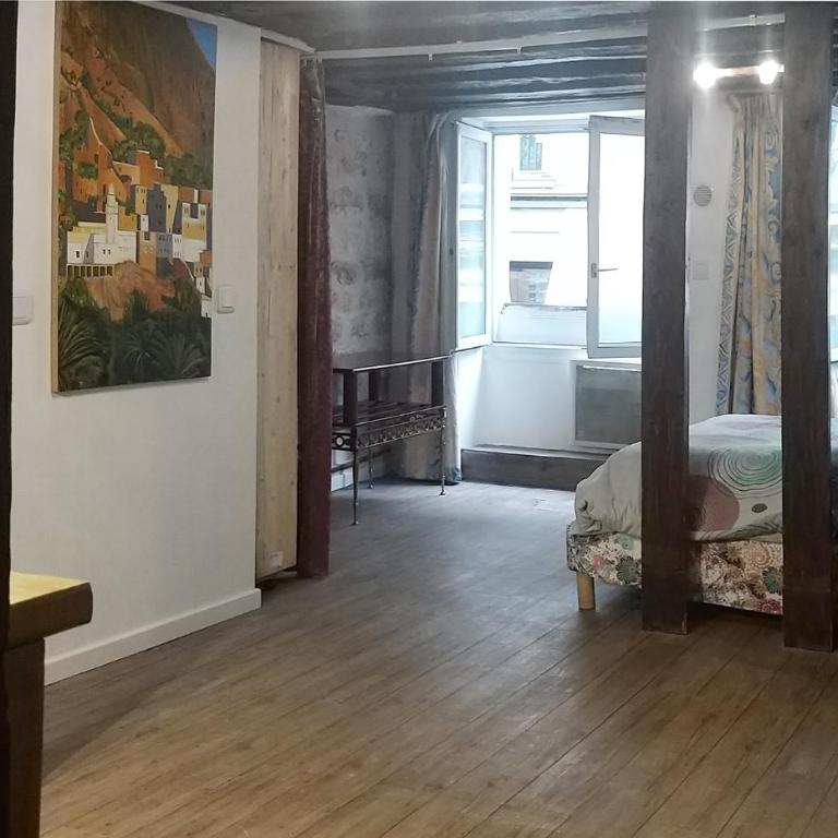 HAUSSMANN ESPACE - One-Bedroom Apartment - 1
