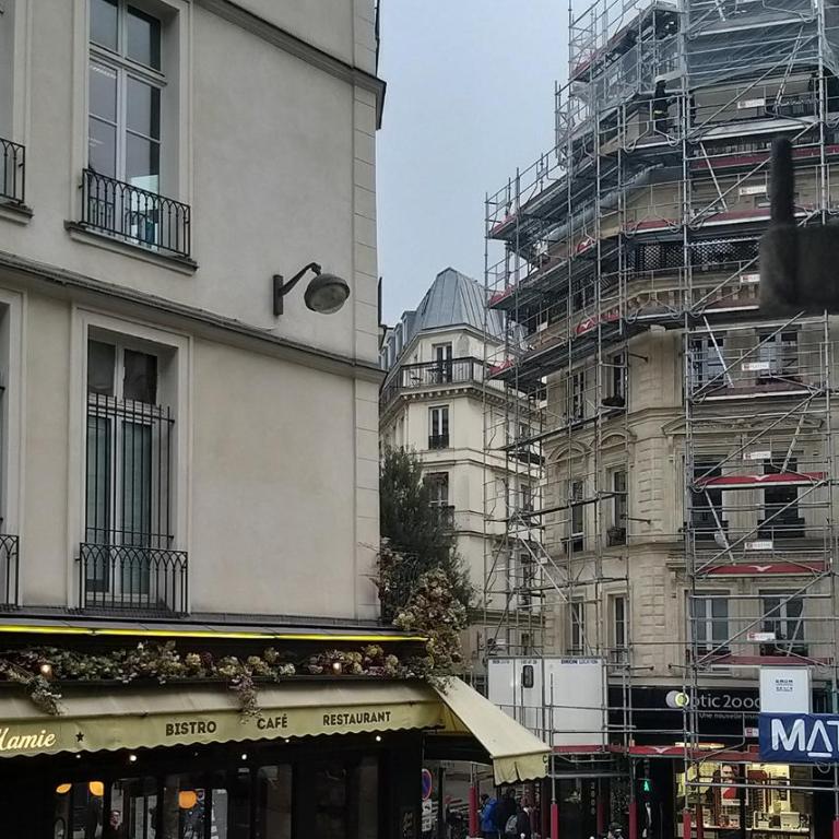 HAUSSMANN ESPACE - One-Bedroom Apartment - 13