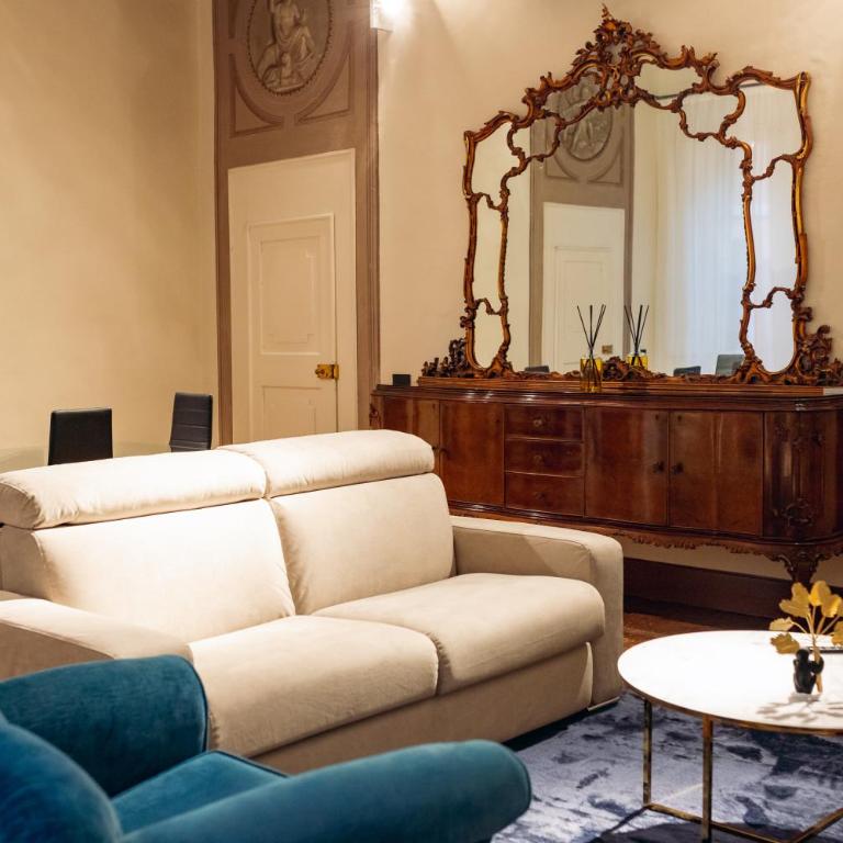 [Private Parking] centro storico: l'affresco - Appartamento con 2 Camere da Letto - 87