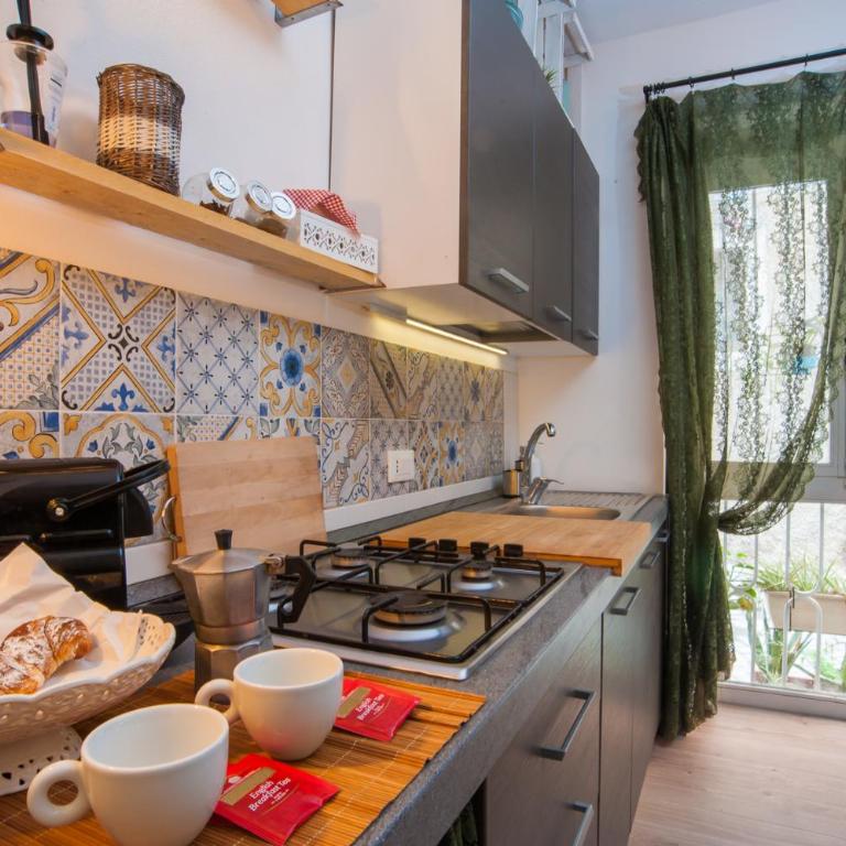 Homes4Holidays - Artistic Nest - Studio Apartment - 7