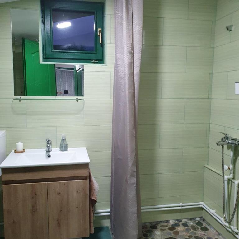 Apartman Djokovic - One-Bedroom Chalet - 13