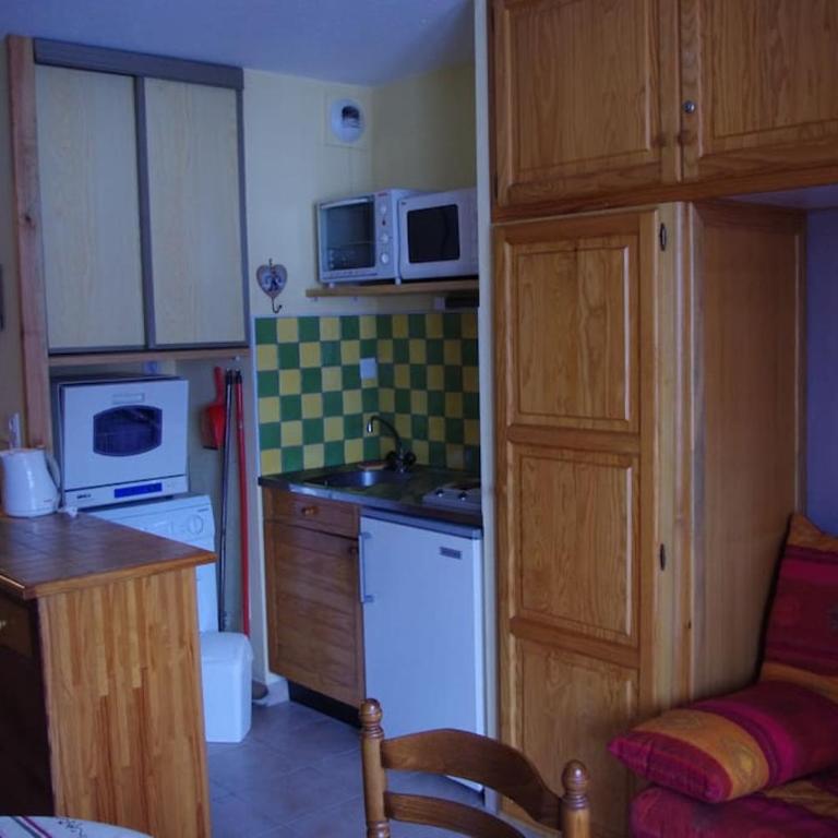 Agréable Studio à 400 m du centre ville de Luz - Appartement 1 Chambre - 1